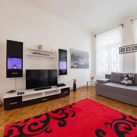 Luxury In The Heart Of *